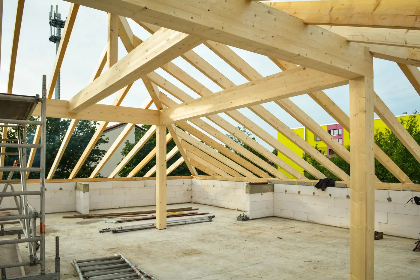 Charpente traditionnelle en bois posée par Brunel TB